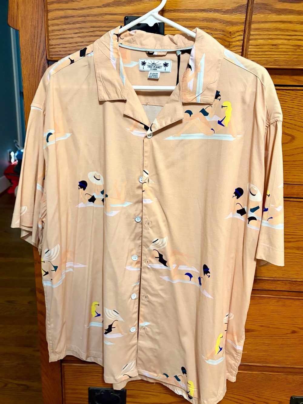 Free Planet Men’s Beach Print Short-Sleeve Button-Down Shirt